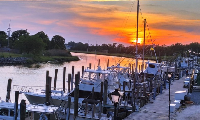 Lewes Condo | LEWES BEACH-WATERFRONT GETAWAY.WONDERFUL 2-BED/2-BA.POOL-WIFI- LARGE BALCONY