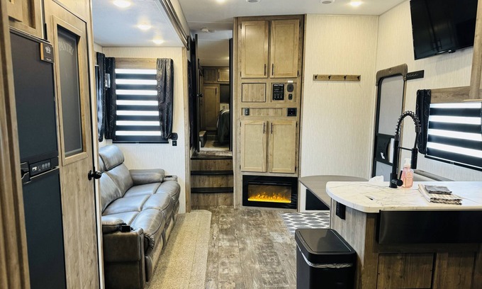Lewiston House | Lewiston RV. 3 blocks to airport, 3 miles to Snake River. Close to everything!