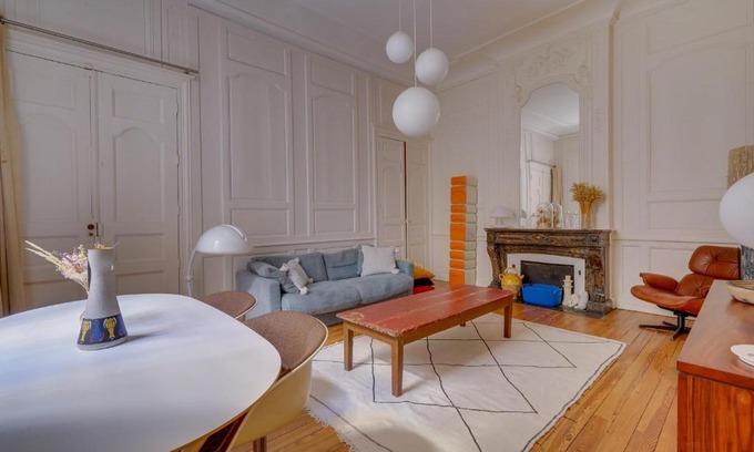 Saint-Michel Apartment | Leyteire