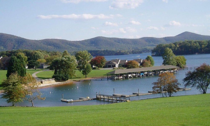 North Shore Condo | Libby's Lake View on Smith Mountain Lake