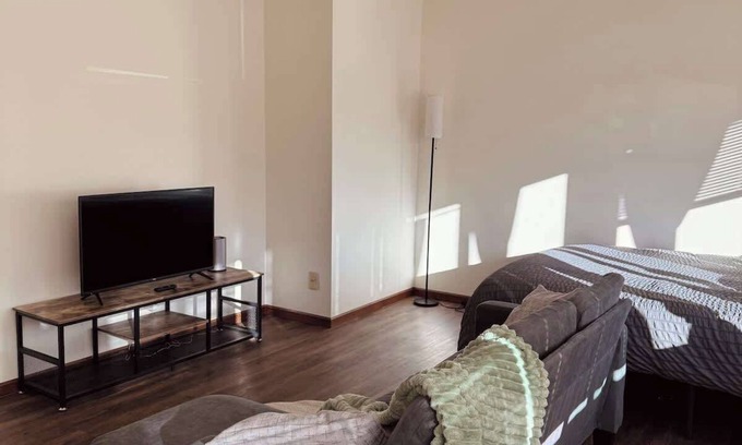 Madison Apartment | Liberty Valley Short Term Rental - 1001/29