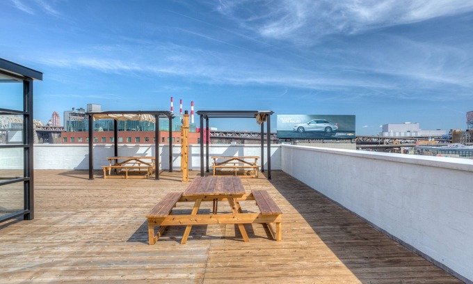 Hunters Point Hotel | LIC Hotel