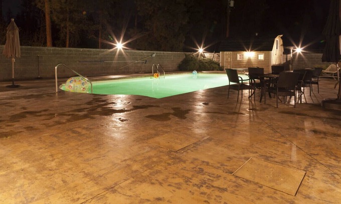 Southeast Kelowna House | Licensed Kelowna Retreat with pool and pickleball, private midtown acreage