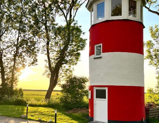 Lehe Apartment | Liebevoll hinterm Deich - Ferienwohnungen