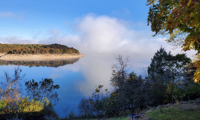 Bull Shoals House | Life is short, make it sweet by the lake - Lakehouse that Sleeps 11 w/Lakeview