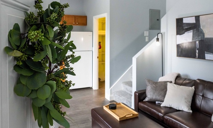 Manchester Apartment | Light & Bright Loft Apartment Near Downtown MHT