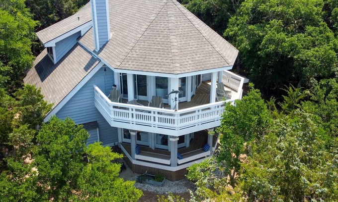 West Beach House | Light Bright Tree Top Living with Sunset Glow BHI and Shoals Club