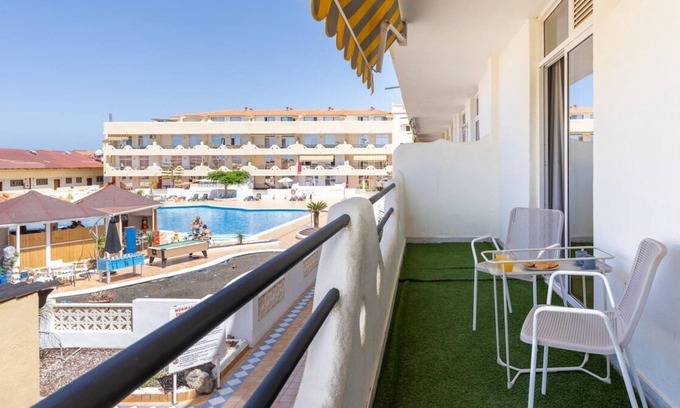 Playa Paraiso Apartment | Lightbooking Marina Palace Tenerife