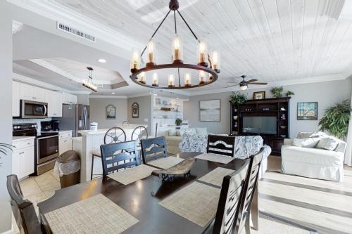 Orange Beach Apartment | Lighthouse on the Bay 2208