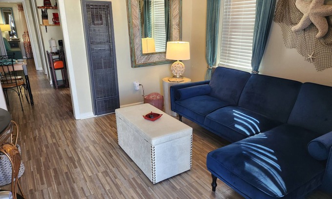 Memphis Apartment | Lil Beachy
