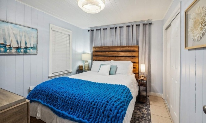 South Sarasota Cottage | Lil John Coastal Cottage Near Siesta Key Beach