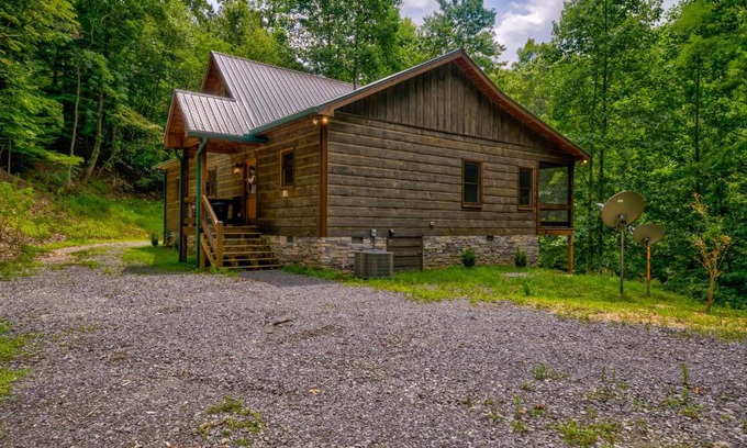 Morganton House | Lil Ponds