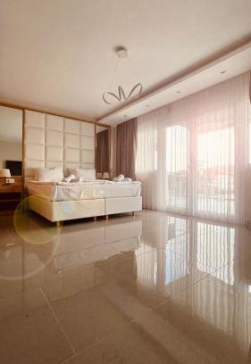 Nea Peramos Apartment | Lili's & Maxi's Apartments