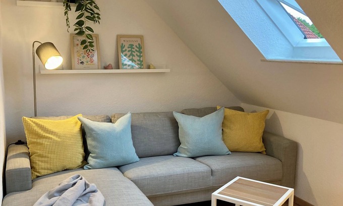 Geestemunde Apartment | "Lilliput" vacation apartment - small, fine, full of vacation feeling & close to Bürgerpark