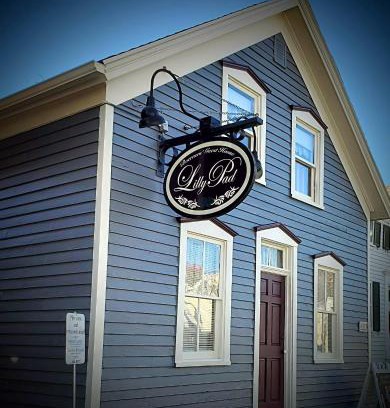 Cedarburg Hotel | Lilly Pad