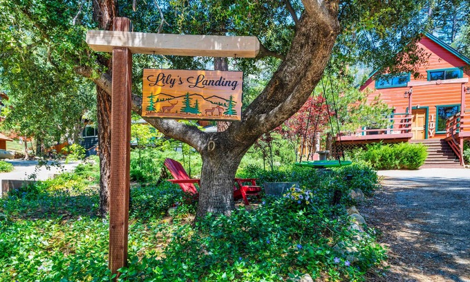 Fern Valley Cabin | Lily`s Mountain Landing