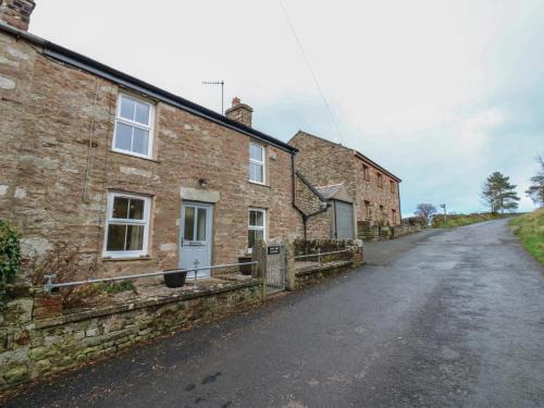 Winton House | Lime Tree Cottage