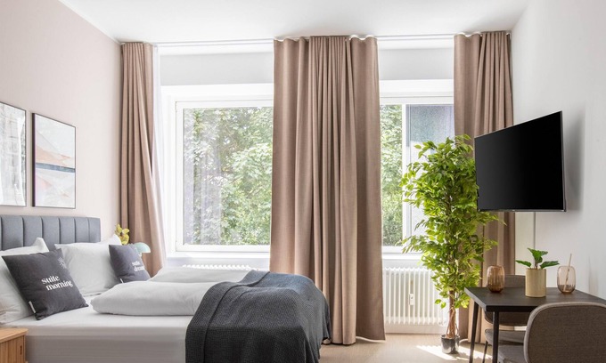 Tempelhof Apartment | limehome Berlin Luise-Henriette-Str |Comfort Suite