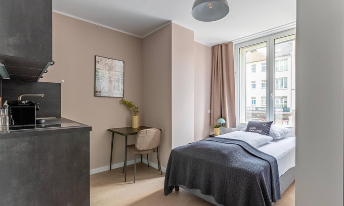 Tempelhof Apartment | limehome Berlin Luise-H.| Economy Single Suite