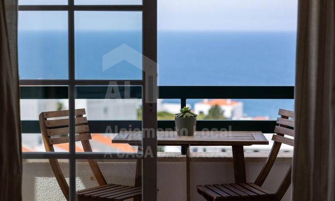 Ericeira Ski Chalet | Lina's House by ACasaDasCasas