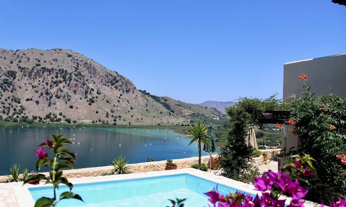 Kavallos Villa | Linda's Villa In Unrivalled Position In Kournas