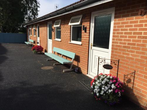 Thirsk House | Linden Tree Holiday Apartments