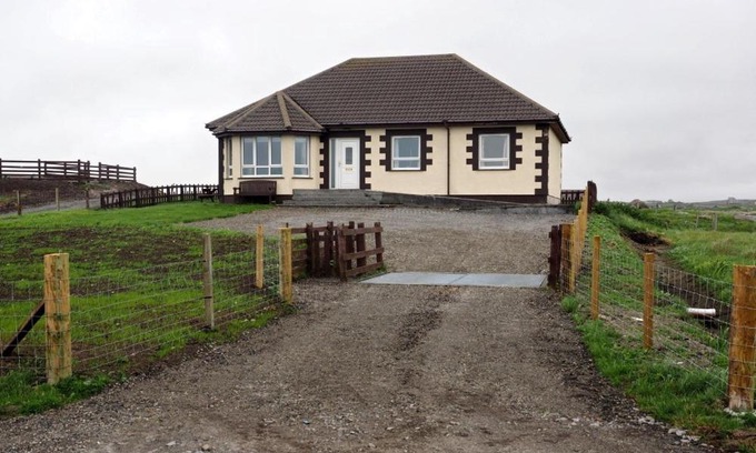 Pollachar House | Lingeigh