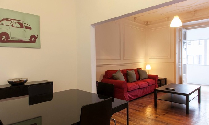 Sao Sebastiao da Pedreira Apartment | Lisbon City Center Apartment