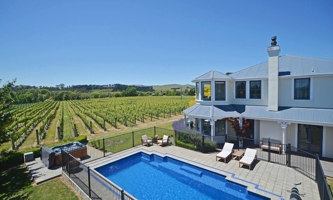 Martinborough House | Lismore House
