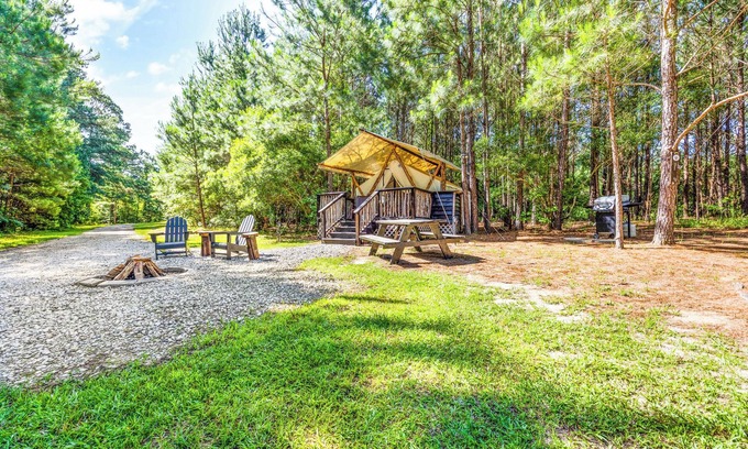 Conway RV Rental | 🌲 Little Bear Glamping 🐻 Cozy Tent Retreat Under the Stars