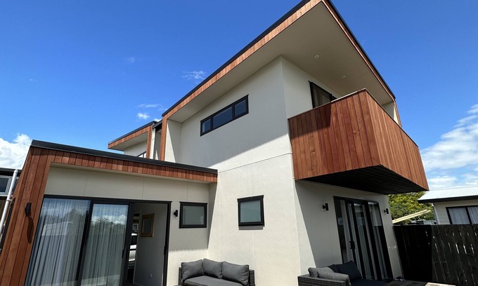 Tahunanui House | Little Break Tahunanui - 5 minutes from beach