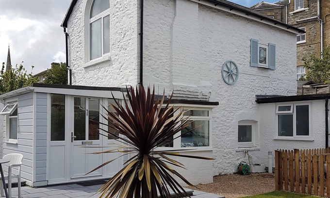 Ryde Cottage | Little Dover Cottage