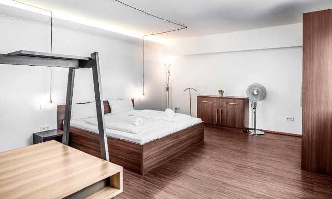 Heidelberg Apartment | Little-Italy