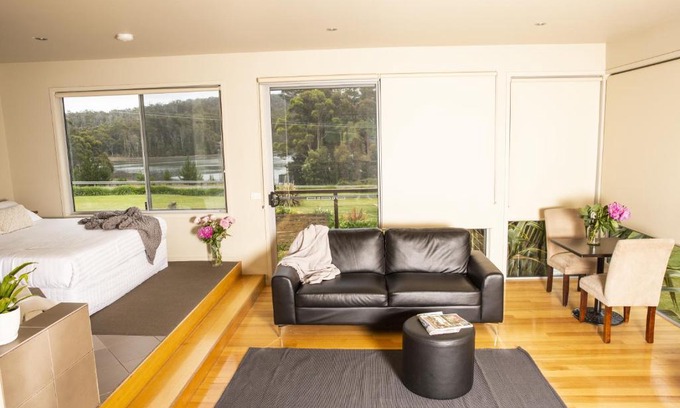 Taranna Apartment | Little Norfolk Bay Events and Chalets