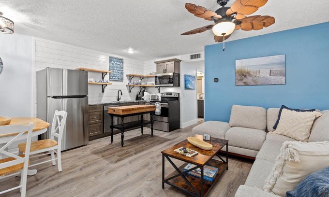 Bahama Beach House | Little Palm Unit A