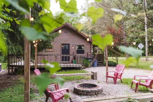 Logan House | Little Redwood - Hocking Hills, Hot Tub & Games