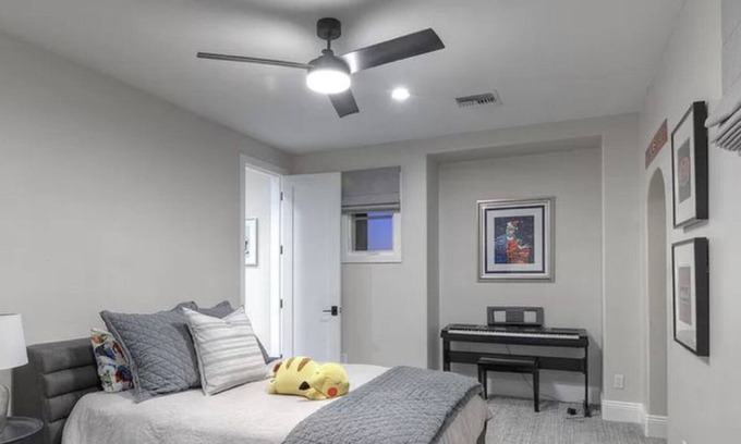 Passaic House | Little Room Sherman near Newark AirPort