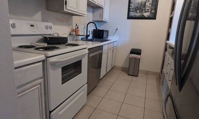 Point Loma Heights Condo | Little Slice of Heaven - Long Term Stays