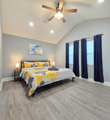 Atlanta House | Little Sunshine in ATL Peaceful and Quiet 8 min DT