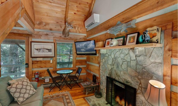 Sugar Grove House | Little Timber Creek Cabin