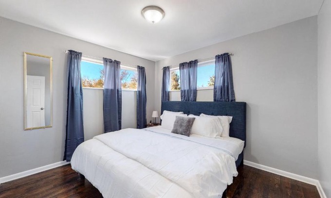 Littleton House | Littleton 3 King Beds Upper Unit Near Main Street