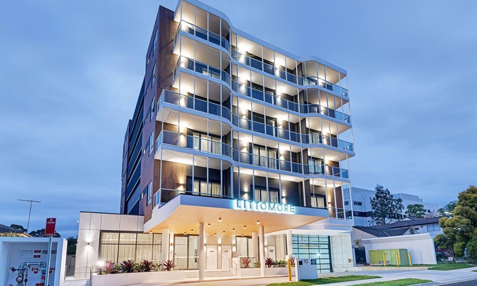 Kingswood Apartment | Littomore Suites Kingswood