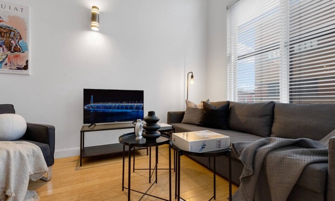 Plateau Mont Royal Apartment | LiV MTL Main-301 Spacious 1BR Suite + Mezzanine