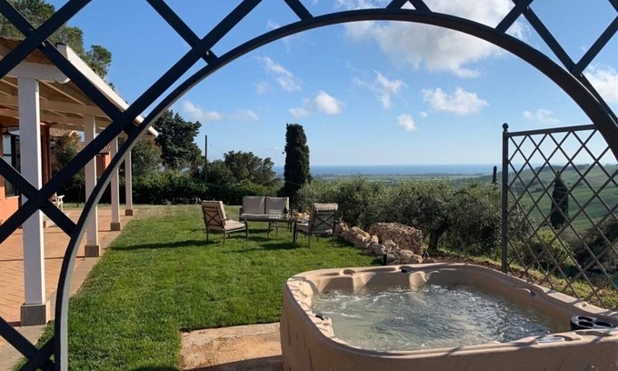 Cerveteri Villa | Live Like a Local: Perfect for Families & Friends | Spacious Cozy Home for 12