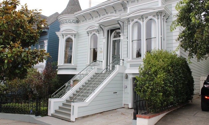 Pacific Heights Apartment | Live Like A Local In Our Historic Victorian Garden Apartment In Pacific Heights
