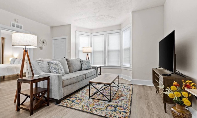 Green Bay Apartment | Live. Work. Play. Downtown Green Bay!