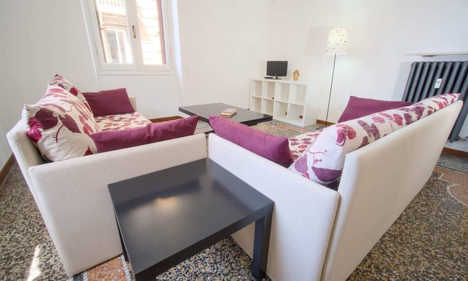 Genoa Apartment | LIVE YOUR STAY