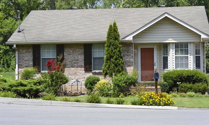Inglewood House | Lively East Nashville Pad: Walk to Bars & Eateries