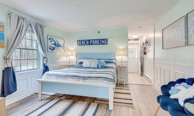 Wells Apartment | ‘Livin Wells' Retreat, 2 Mi to Drakes Island Beach