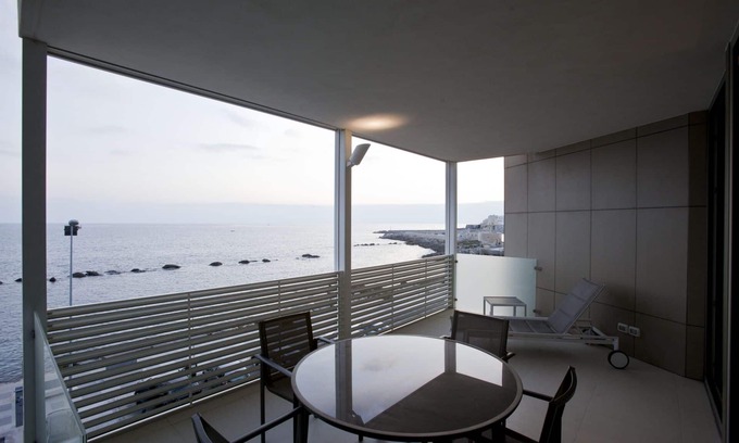 Gallipoli Apartment | Living room in suite - Gallipoli